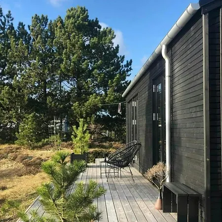 Summer House On Natural Grounds Among Pine Trees Feriehus *